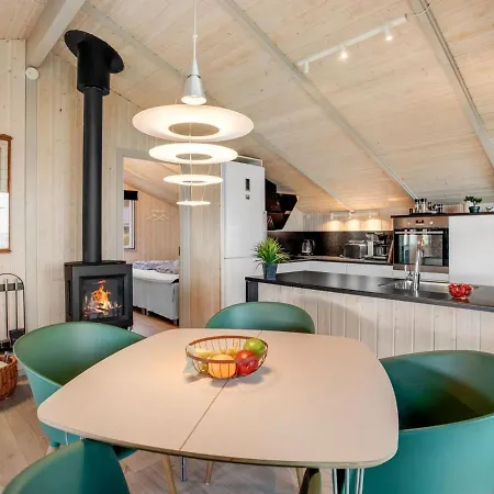 Holiday home Holmwith - 200m From The Sea In Western Jutland By Interhome *